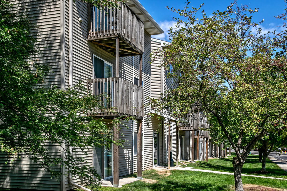 Photos and Video of Fox Valley Apartments in Omaha, NE